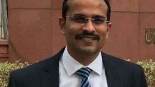 Success story of IAS Topper Ravi Jain in Hindi