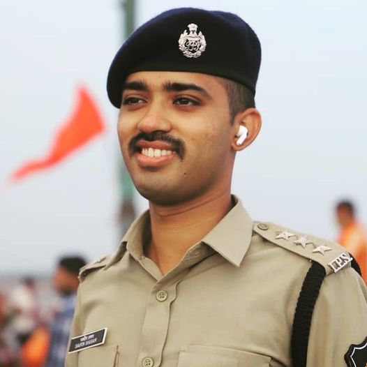 Youngest IPS Safin Hasan success story in Hindi