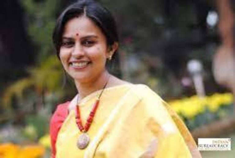 आईएएस प्रियंका शुक्ला की सफलता की कहानी, डॉक्टर से आईएएस बनने का प्रियंका शुक्ला का सफर