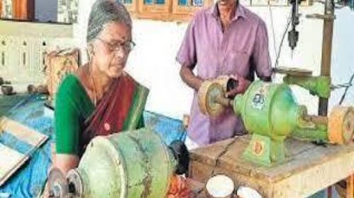 Kunchankutty and C Lakshmi craft