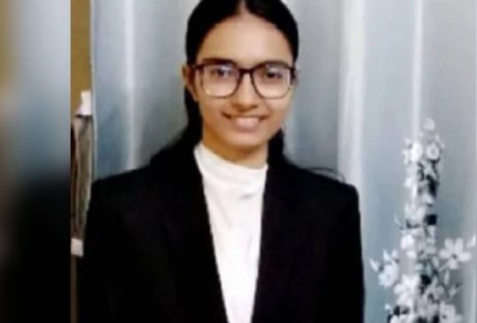 Vaidani Singh becoming a judge at the age of 21