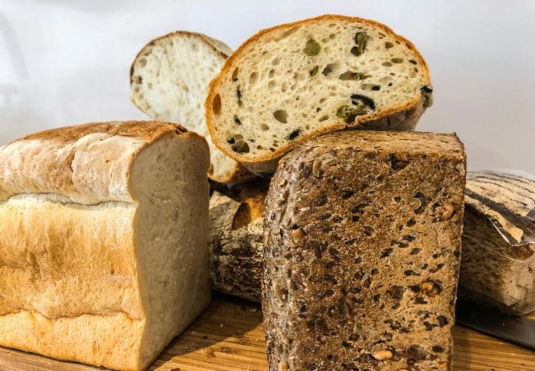 Sapne me Bread Dekhna : सपने में ब्रेड देखना क्या यह आपके लिए शुभ है?