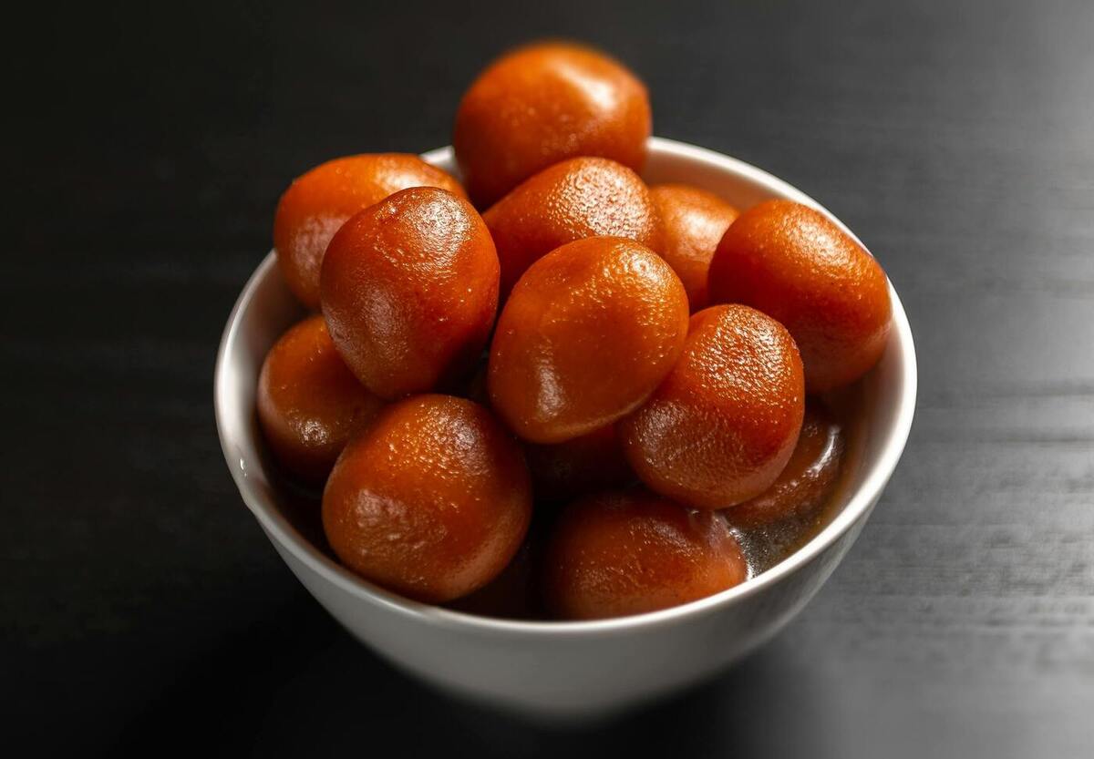 Sapne me Gulab Jamun Dekhna